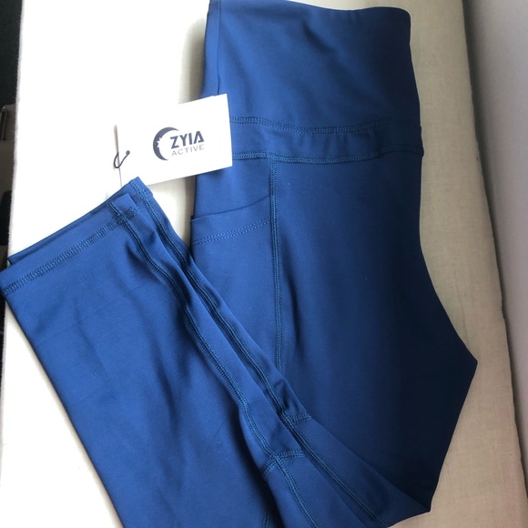 ZYIA Pants - ZYIA Navy Pocket Light N Tight 20” 8-10